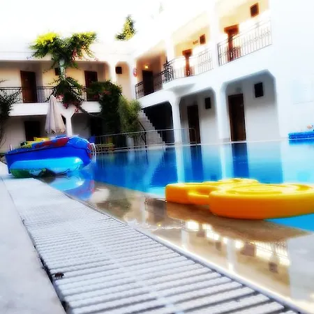 Blue Bay Bodrum 3* ビテツ