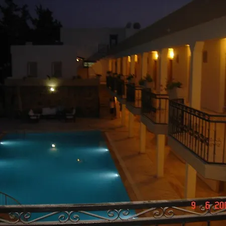 Blue Bay Bodrum 3* بيتيس